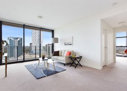 2103-438VictoriaAve05