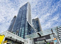 2103-438VictoriaAve07